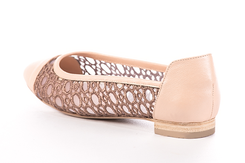 Powder pink and taupe brown women's ballet pumps, with low heels. Round toe. Flat leather soles. Rear view - Florence KOOIJMAN